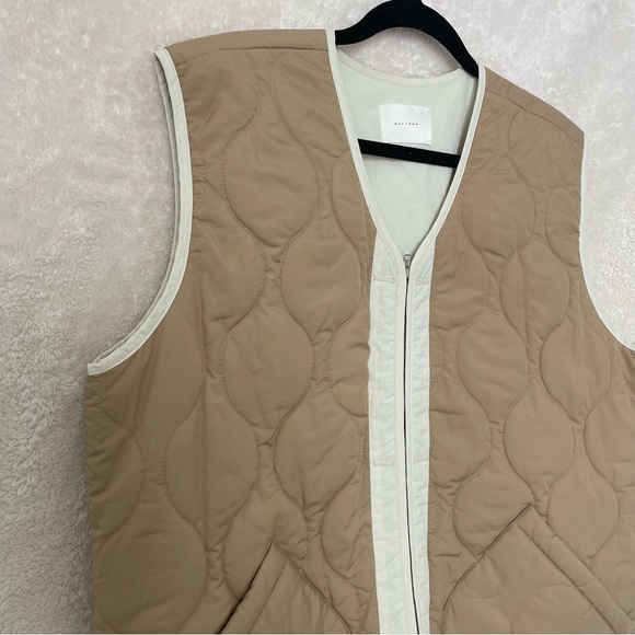 all:row Reversible Vest - Picture 3 of 9